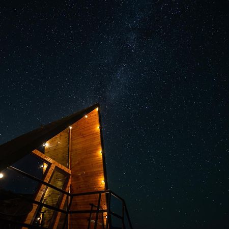 A Pisc Hotel วาตรา โมลโดวิเซ ภายนอก รูปภาพ